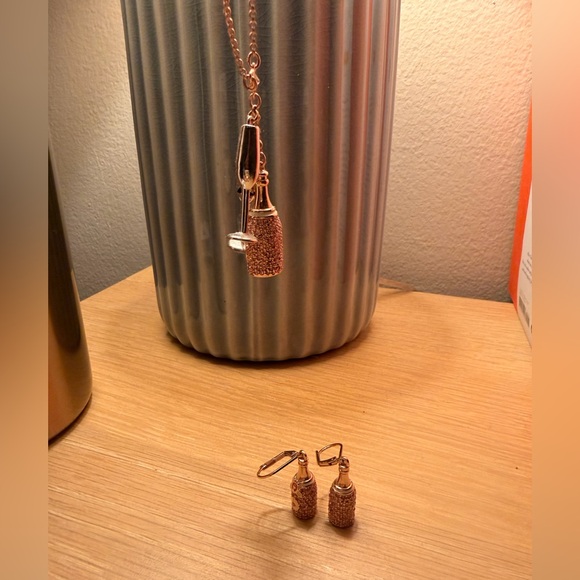 Kate Spade Make Magic Champagne Drop Earrings and pendant set. - Picture 2 of 4